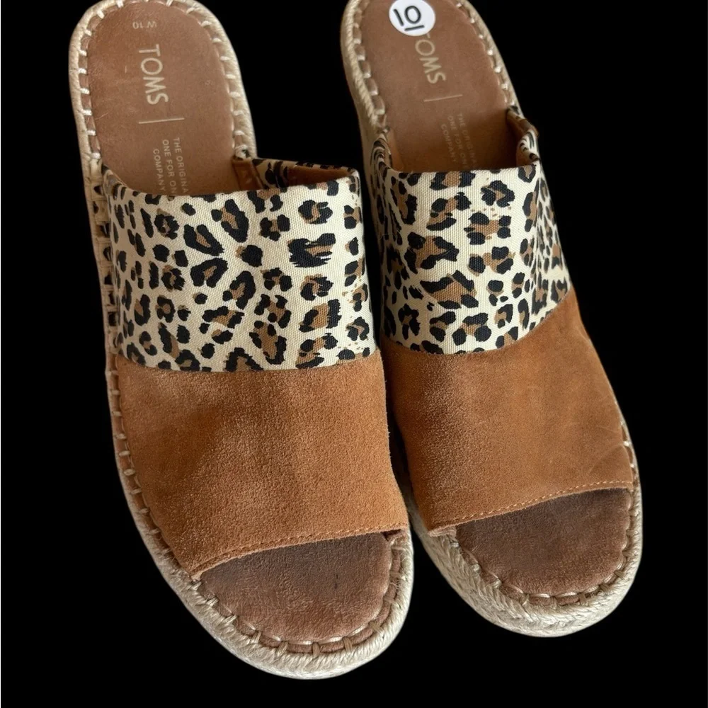 TOMS Women's Leopard Print and Tan Wedges Size W10 Summer mood - Picture 2 of 7